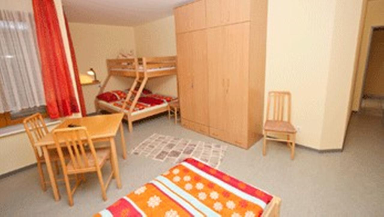 Rhoen Panorama Hostel Поппенхаузен Экстерьер фото